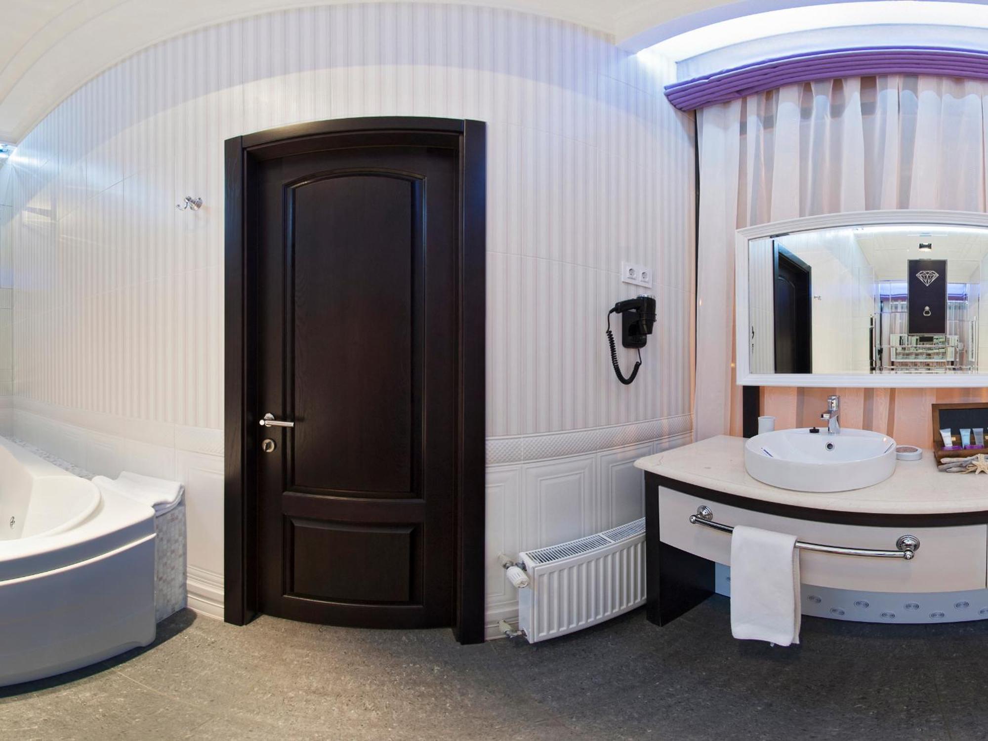 Mirax Boutique Hotel Kharkov Luaran gambar